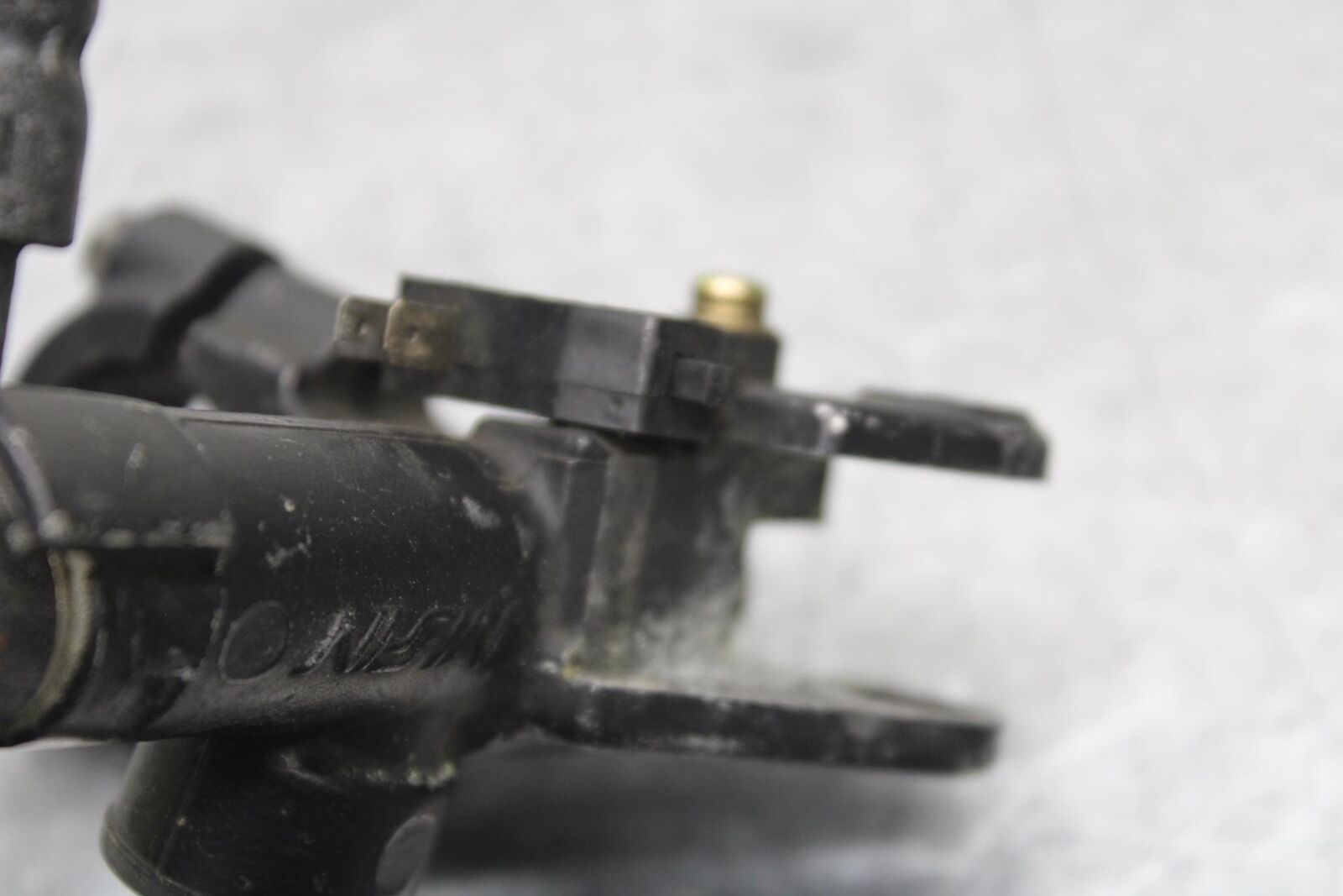 01-03 SUZUKI GSXR600 FRONT BRAKE MASTER CYLINDER BB639