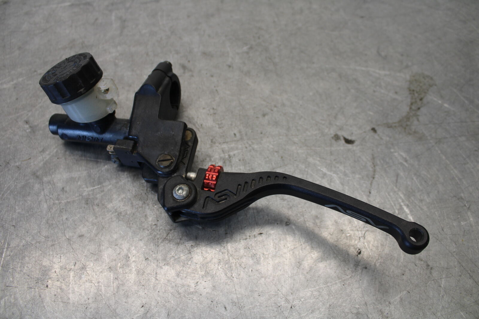 03-07 SUZUKI SV1000S HYDRAULIC CLUTCH MASTER CYLINDER w/ LEVER BB657