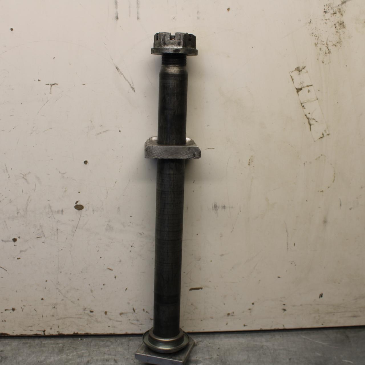 01-03 SUZUKI GSXR600 REAR AXLE BACK WHEEL RIM PIVOT BOLT AXEL 64711-33E10 BB639