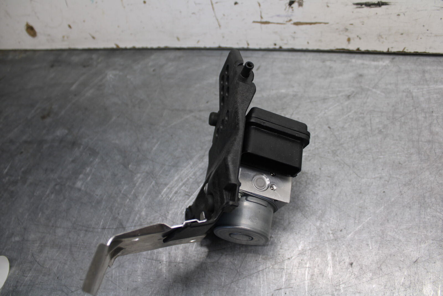 21-24 APRILIA RSV4 ABS PUMP UNIT MODULE BB668