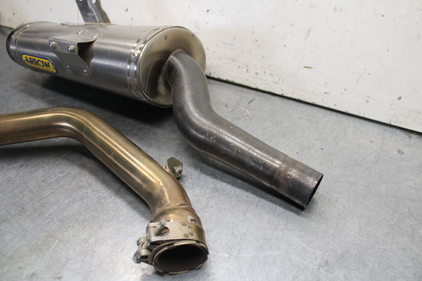 09-11 TRIUMPH DAYTONA 675 ARROW AFTERMARKET EXHAUST PIPE SLIP ON SILENCER BB652