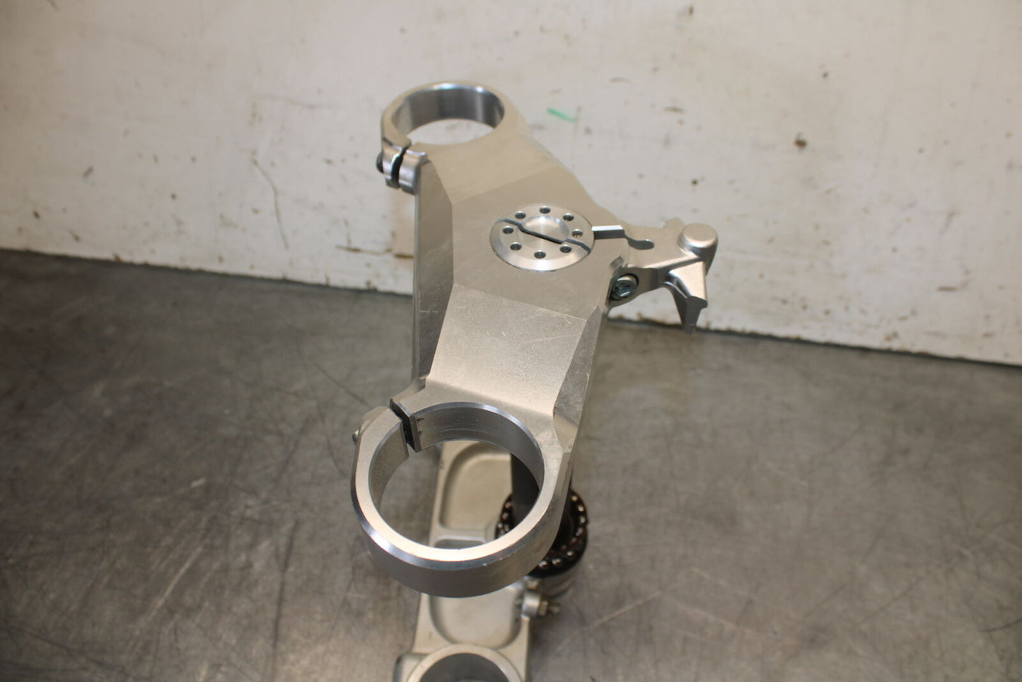 08-10 DUCATI 848 FRONT FORKS CLAMP TRIPLE TREE STEM SET BB705
