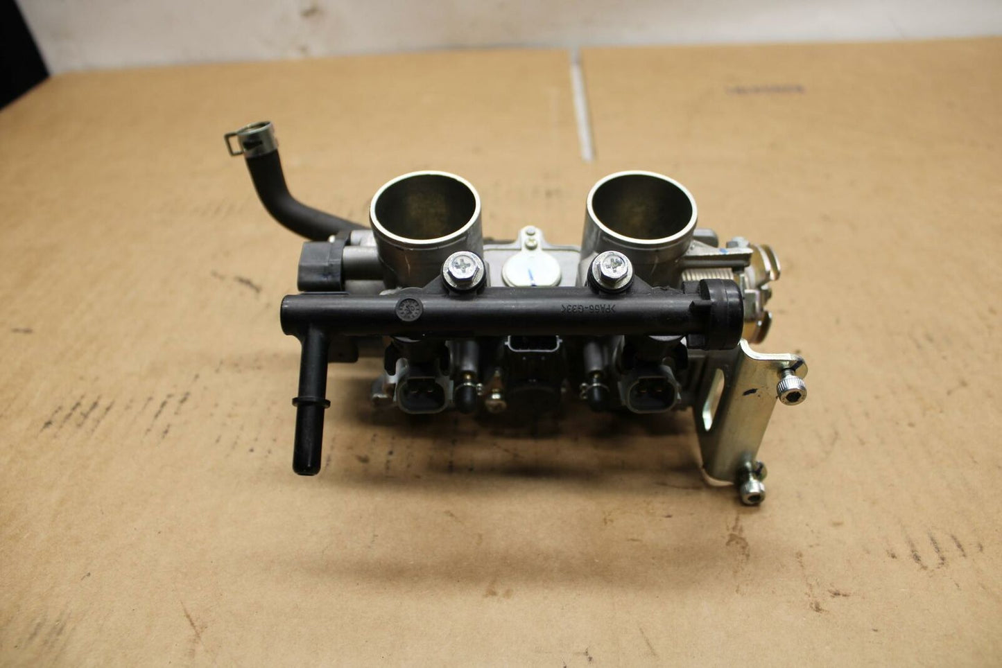 19-21 YAMAHA YZF R3 CARBS CARBURETORS BB378
