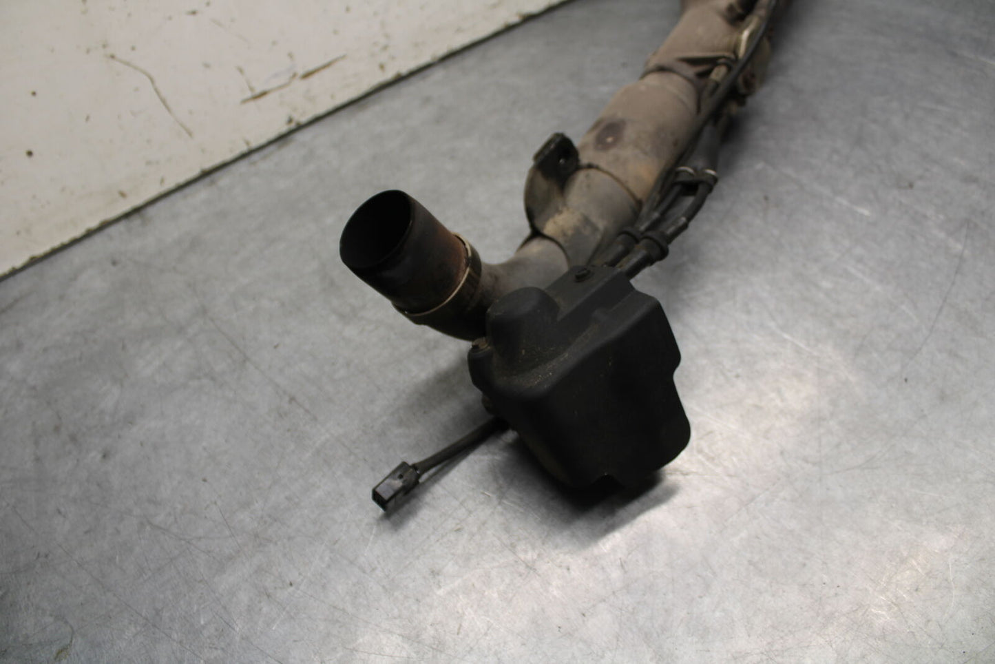 07-08 TRIUMPH DAYTONA 675 EXHAUST HEADER PIPES MANIFOLD BB685