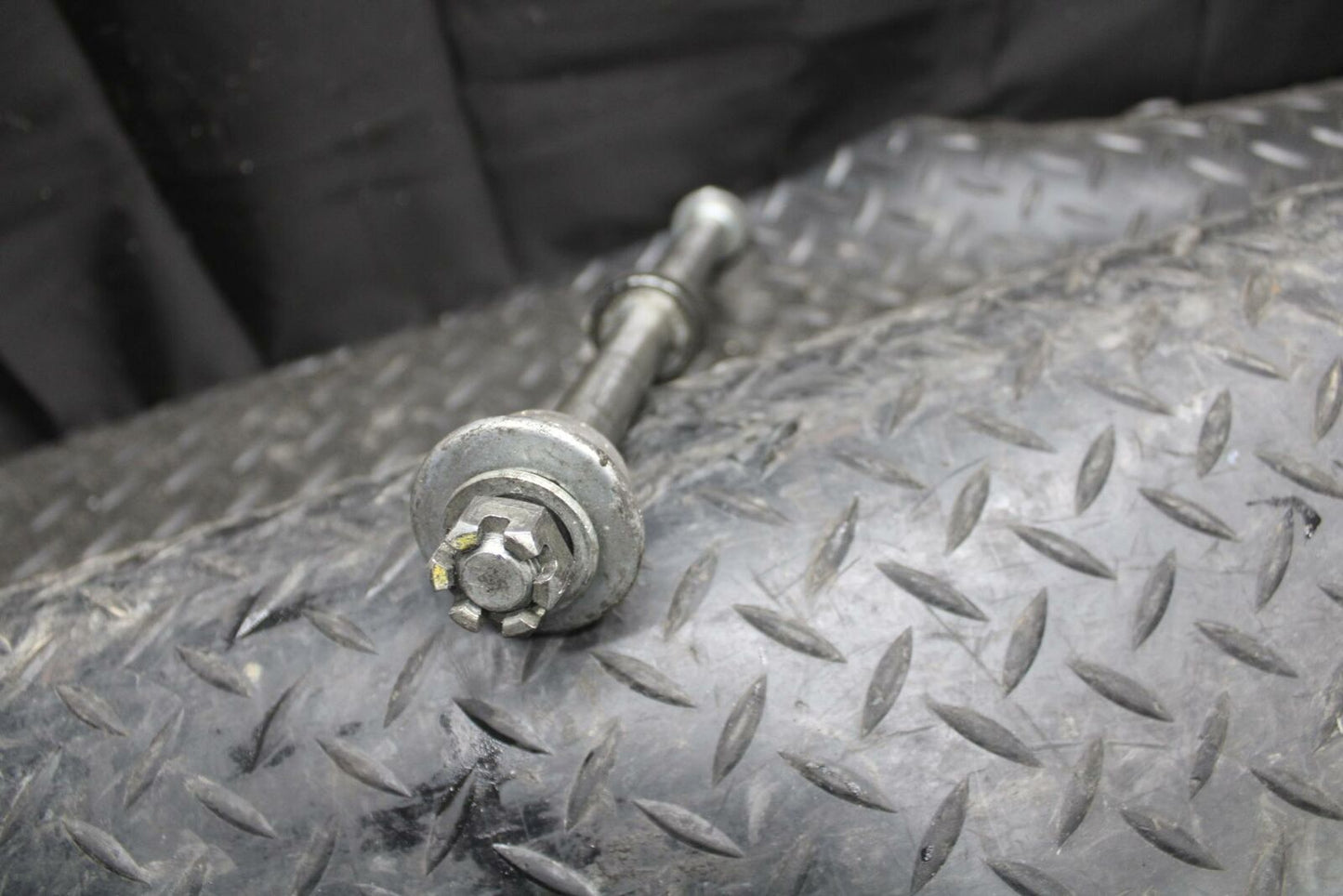 86 SUZUKI GS750ES REAR AXLE BACK WHEEL RIM PIVOT BOLT AXEL BB233