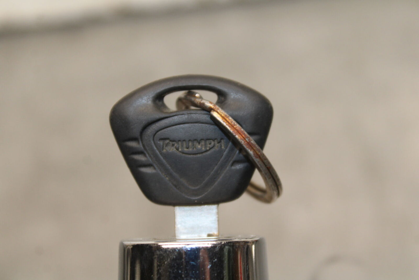14-16 TRIUMPH AMERICA LT IGNITION LOCK W KEY BB720
