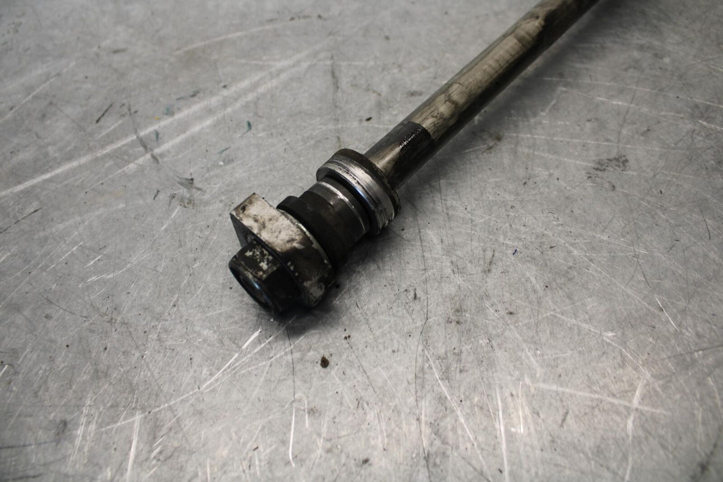 2006 Triumph Daytona 675 Triple REAR AXLE BACK WHEEL RIM PIVOT BOLT AXEL BB434