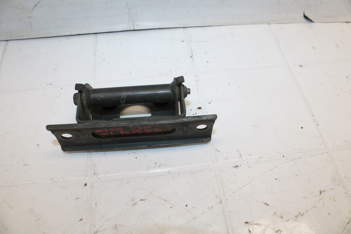 01-02 SUZUKI GSXR750 GAS TANK FUEL CELL PETROL RESERVOIR BRACKET MOUNT BB15
