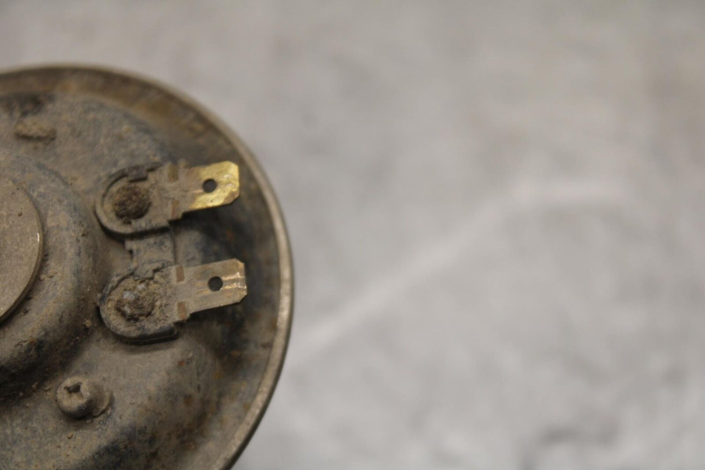 01-03 SUZUKI GSXR600 HORN SIGNAL 38500-08F10 38500-35F10 BB633