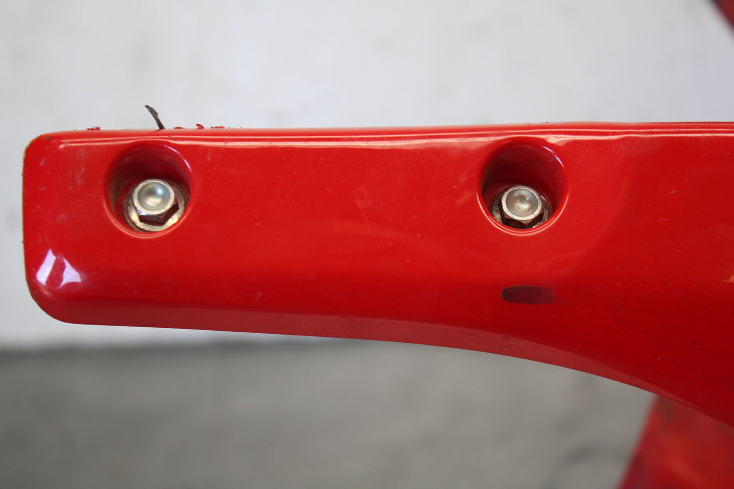 06-07 DUCATI MONSTER 695 FRONT WHEEL FENDER COWL FAIRING BB674
