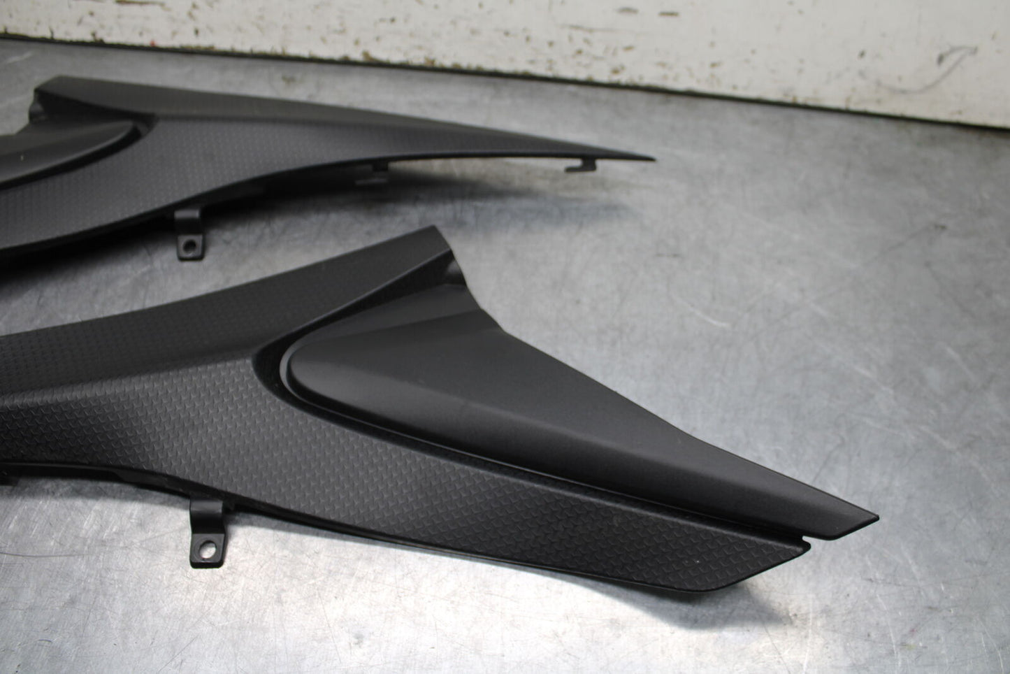 21-24 APRILIA TUONO 660 FACTORY RIGHT LEFT SIDE SEAT PANELS TRIMS COWLS BB733