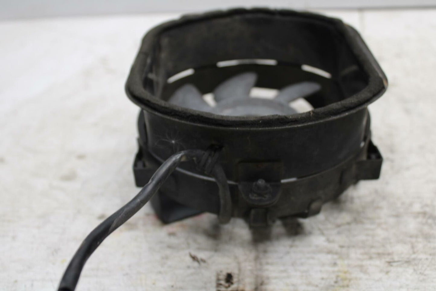 00-04 SUZUKI MARAUDER 800 VZ800 ENGINE RADIATOR COOLING FAN BB305