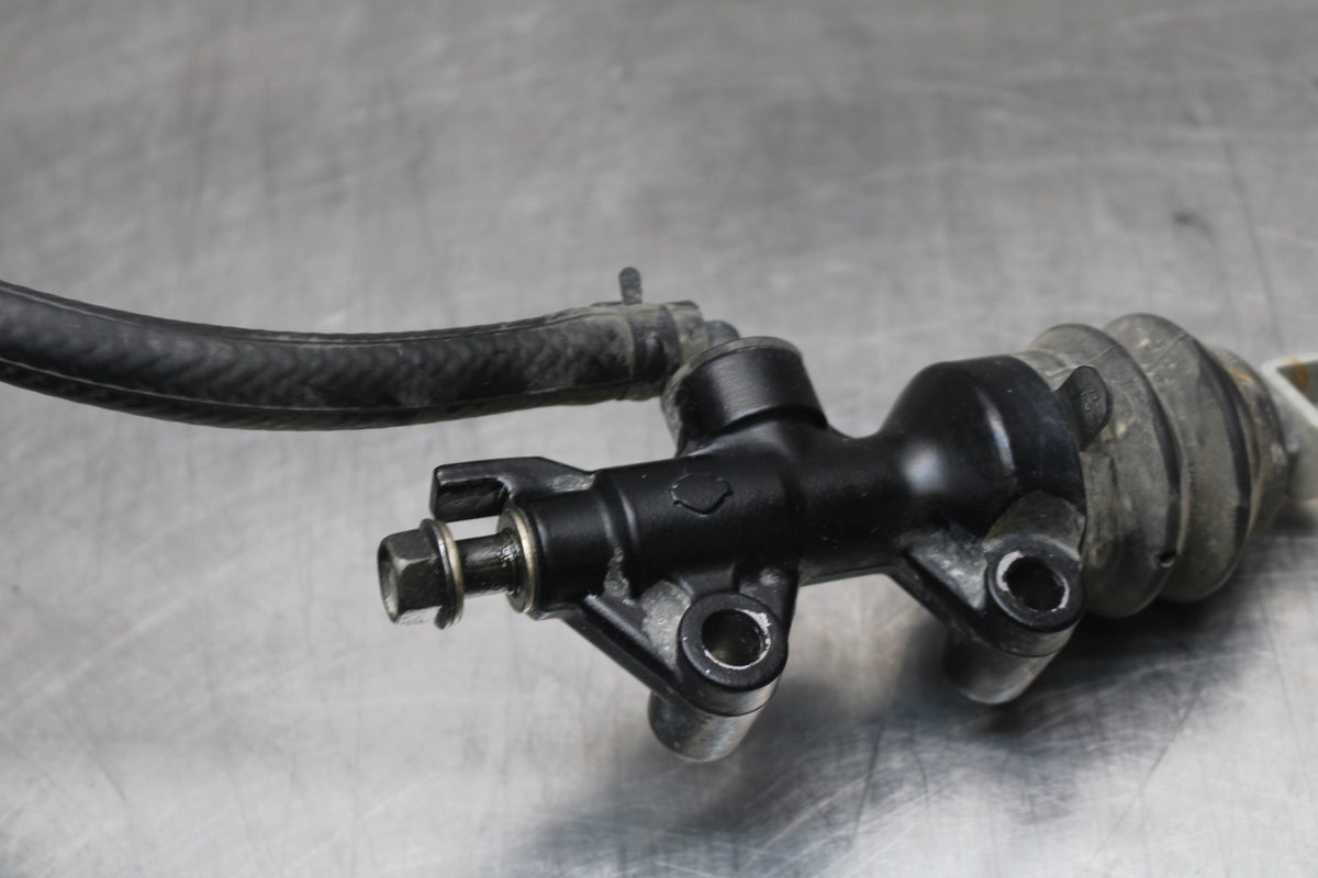 09 HARLEY-DAVIDSON SPORTSTER 1200 CUSTOM XL1200C REAR MASTER CYLINDER BB776