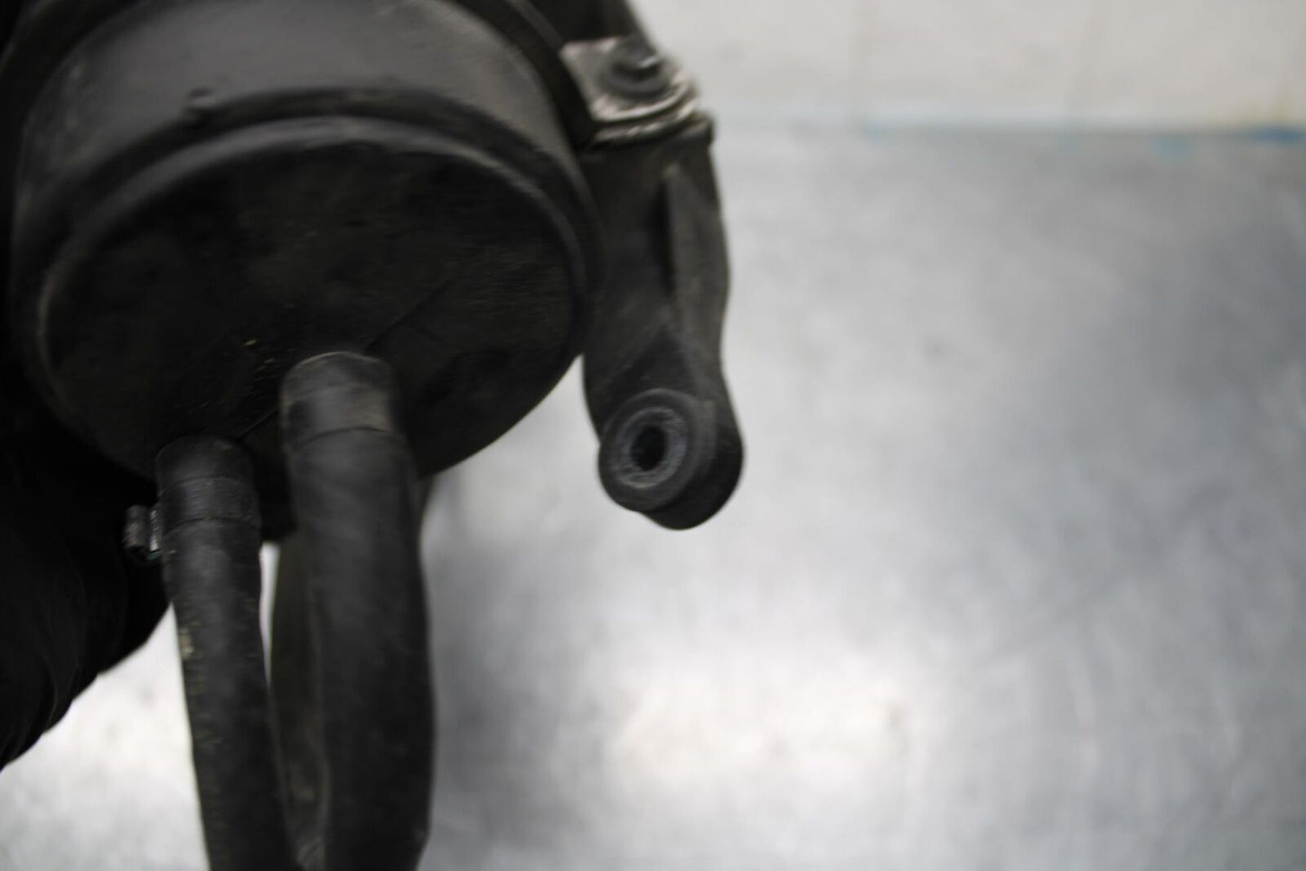 2008 Aprilia Shiver 750 SL750 EVAP VAPOR CHARCOAL EMISSION CANISTER BB551