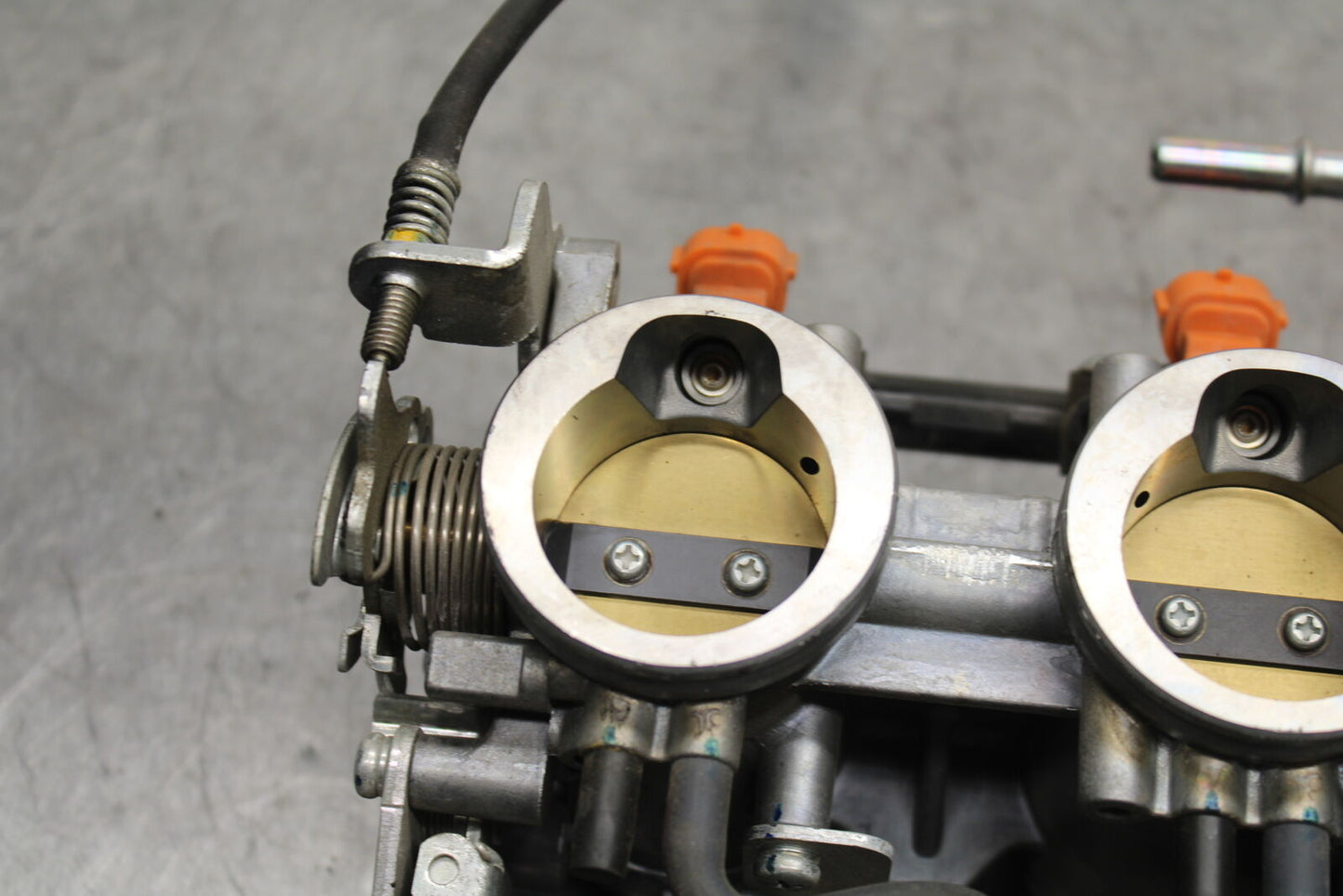 13-18 KAWASAKI NINJA ZX6R MAIN FUEL INJECTORS / THROTTLE BODIES BB118