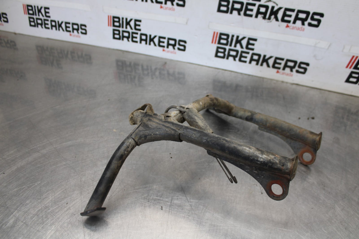 06-07 HONDA INTERCEPTOR 800 VFR800 CENTER MAIN STAND BB917
