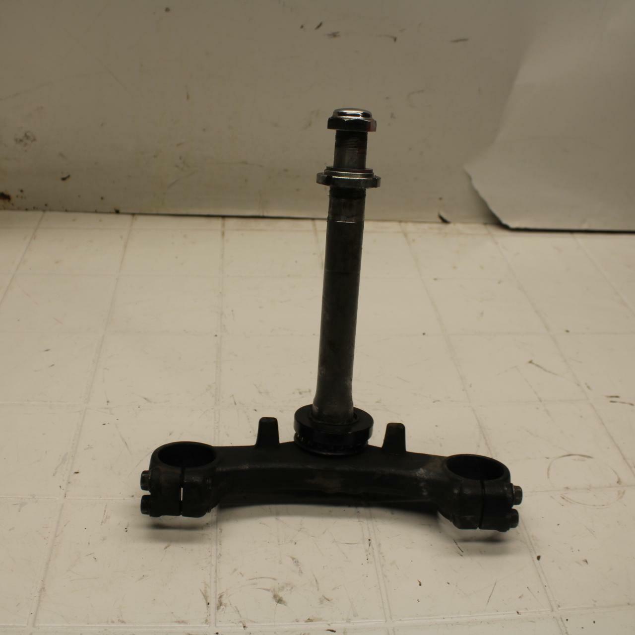 04-05 SUZUKI KATANA 600 FRONT FORKS CLAMP LOWER TRIPLE TREE STEM BB09