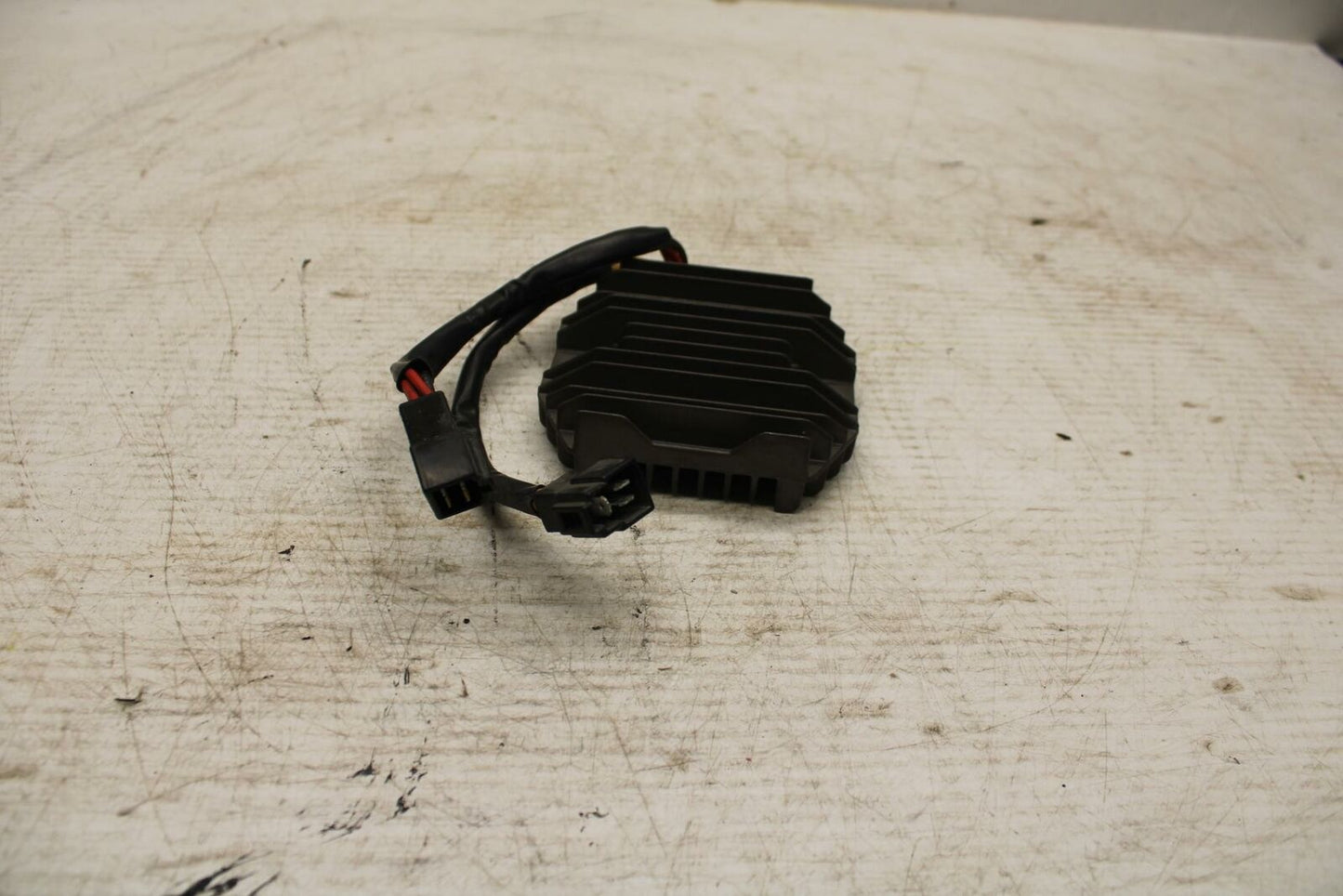 08-11 TRIUMPH SPEED TRIPLE RECTIFIER VOLTAGE REGULATOR BB366