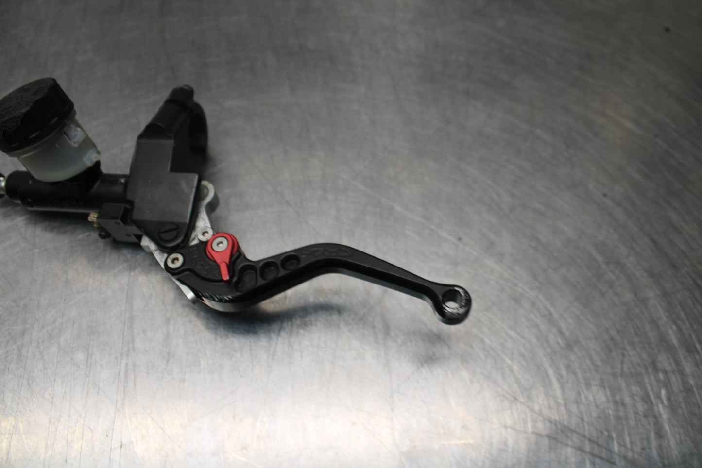 07 SUZUKI GSXR1000 HYDRAULIC CLUTCH MASTER CYLINDER w/ LEVER BB770