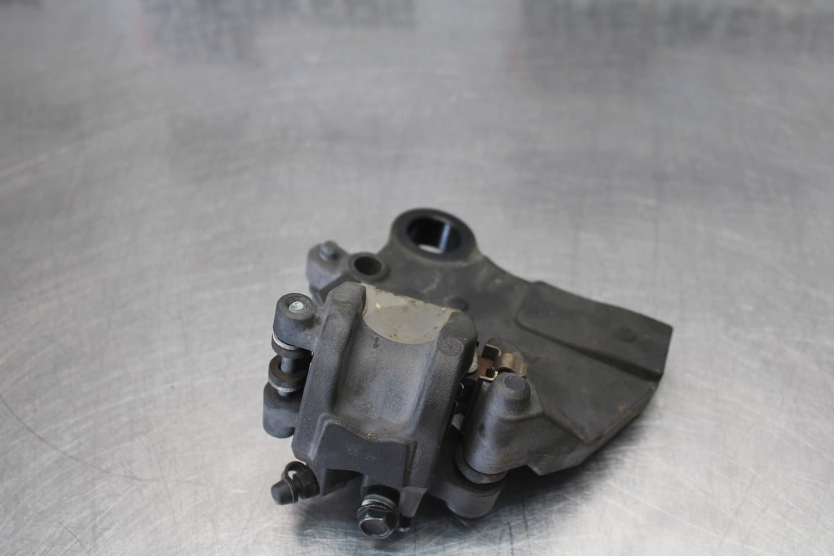 13-18 KAWASAKI NINJA ZX6R REAR BACK BRAKE CALIPER W MOUNT BRACKET BB908