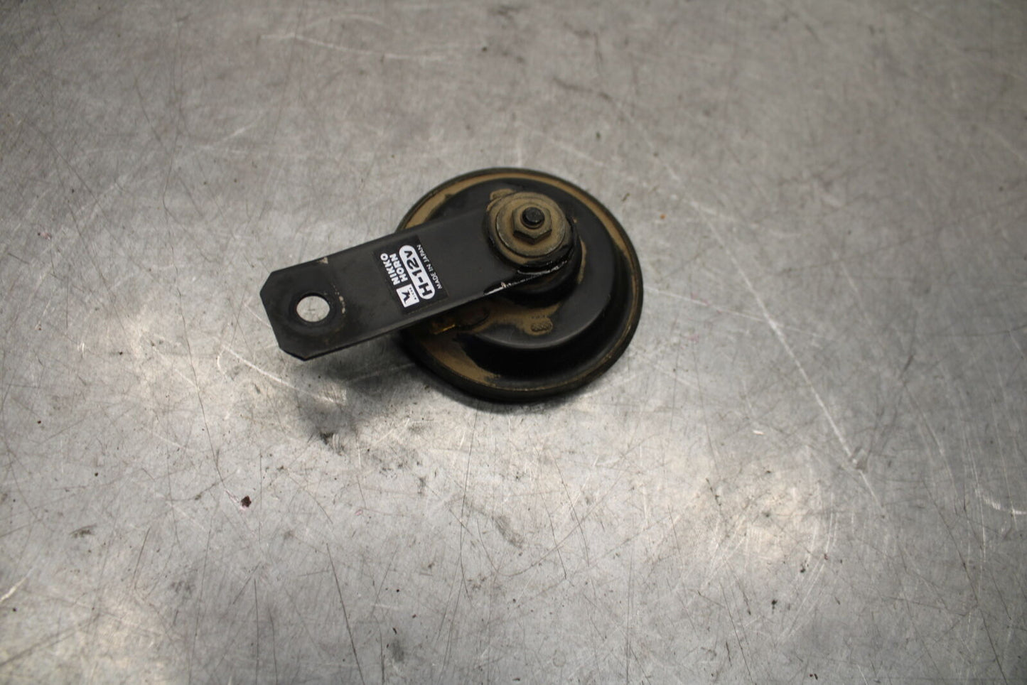 09-11 TRIUMPH DAYTONA 675 HORN SIGNAL BB652
