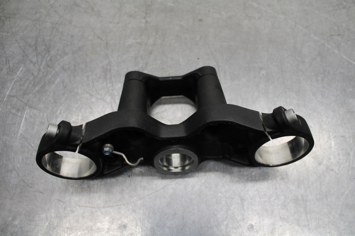 21-24 APRILIA TUONO 660 FACTORY FORKS UPPER TRIPLE TREE CLAMP BB733
