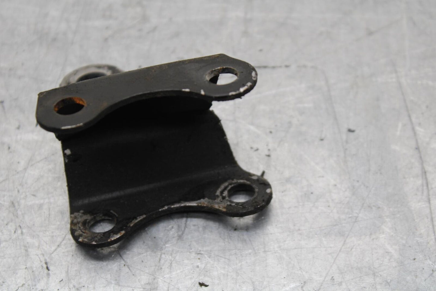 1979 Yamaha XS1100 ENGINE MOUNT MOTOR BRACKET BB572