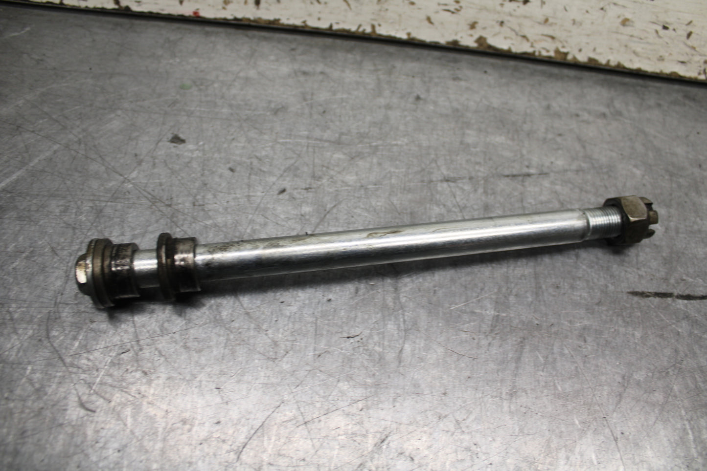 24 KAWASAKI NINJA 500 ABS FRONT WHEEL RIM AXLE PIVOT BOLT BB744