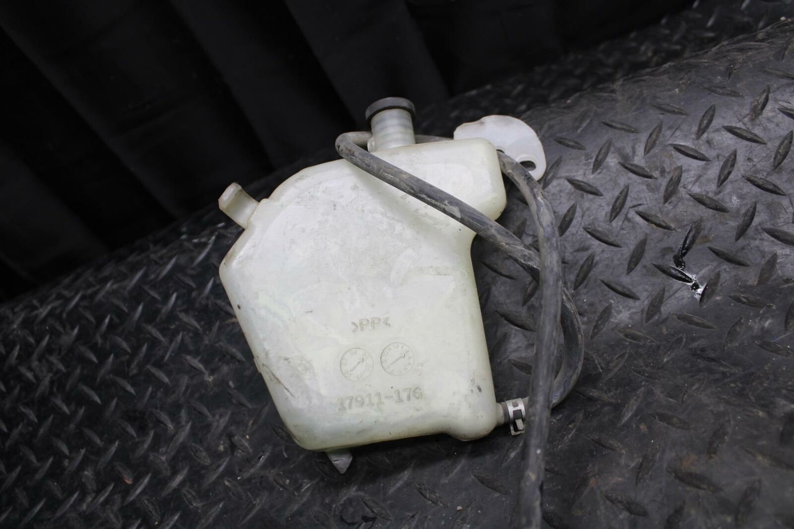 03 SUZUKI SV650S COOLANT WATER TANK RESERVOIR BOTTLE 17910-17G00 BB219