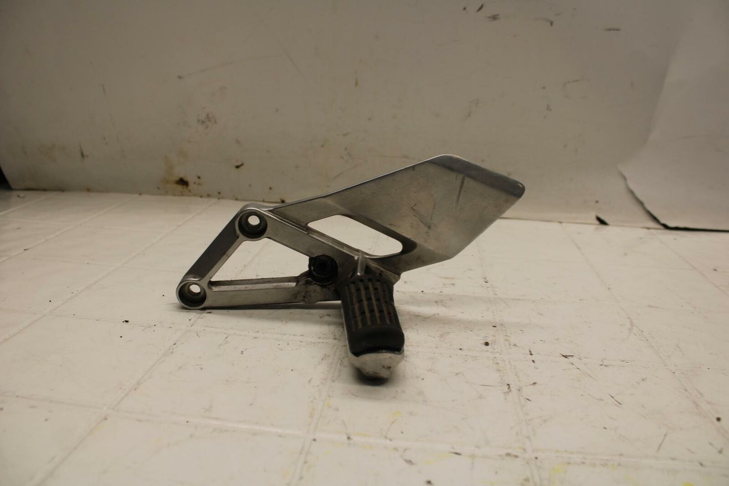 95-98 HONDA CBR600F3 LEFT REARSET REAR SET DRIVER FOOT PEG BRACKET MOUNT BB18