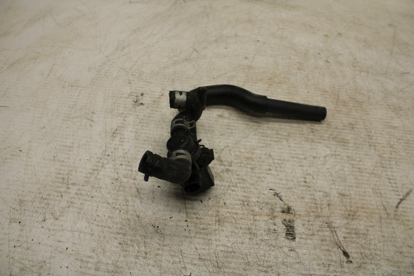 15 YAMAHA FZ09 AIR VALVE SOLENOID TOP ENGINE SWITCH SENSOR BB367