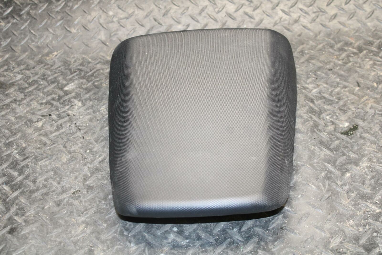 03 SUZUKI SV650S REAR BACK PASSENGER TANDEM SEAT PAD SADDLE PILLION BB219