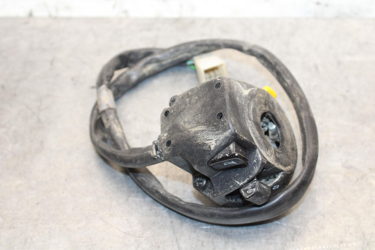 16-17 MOTO GUZZI V7 II LEFT CLIP ON HANDLE HORN SIGNALS SWITCH SWITCHES BB57
