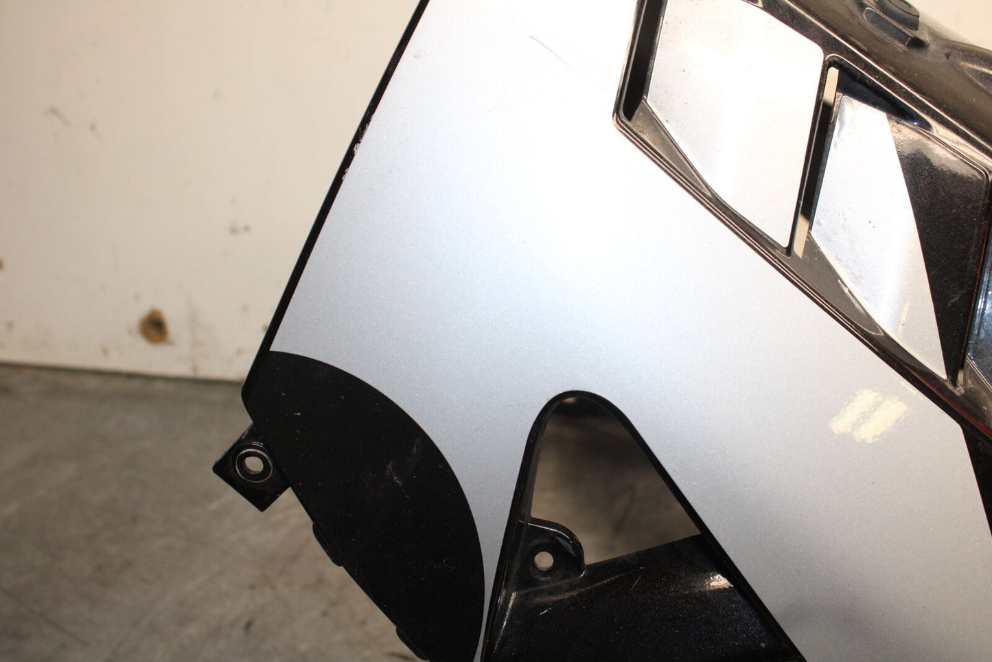 15-19 APRILIA RSV4 RF LOWER BOTTOM BELLY FAIRING COWL BB611