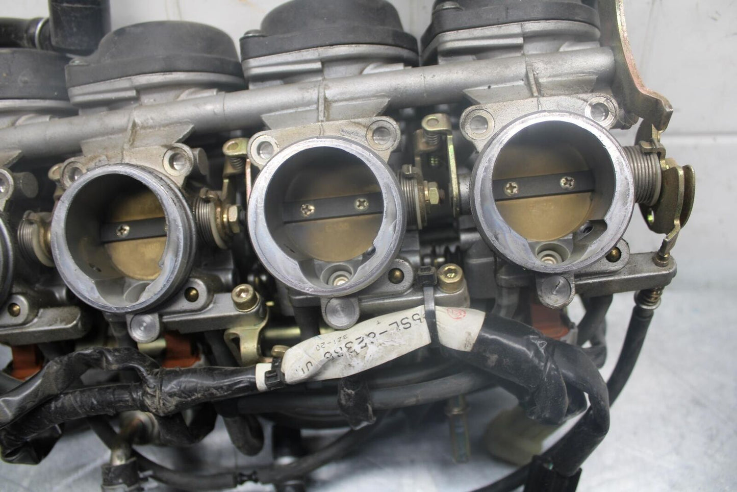 05 YAMAHA YZF R6S MAIN FUEL INJECTORS / THROTTLE BODIES BB462