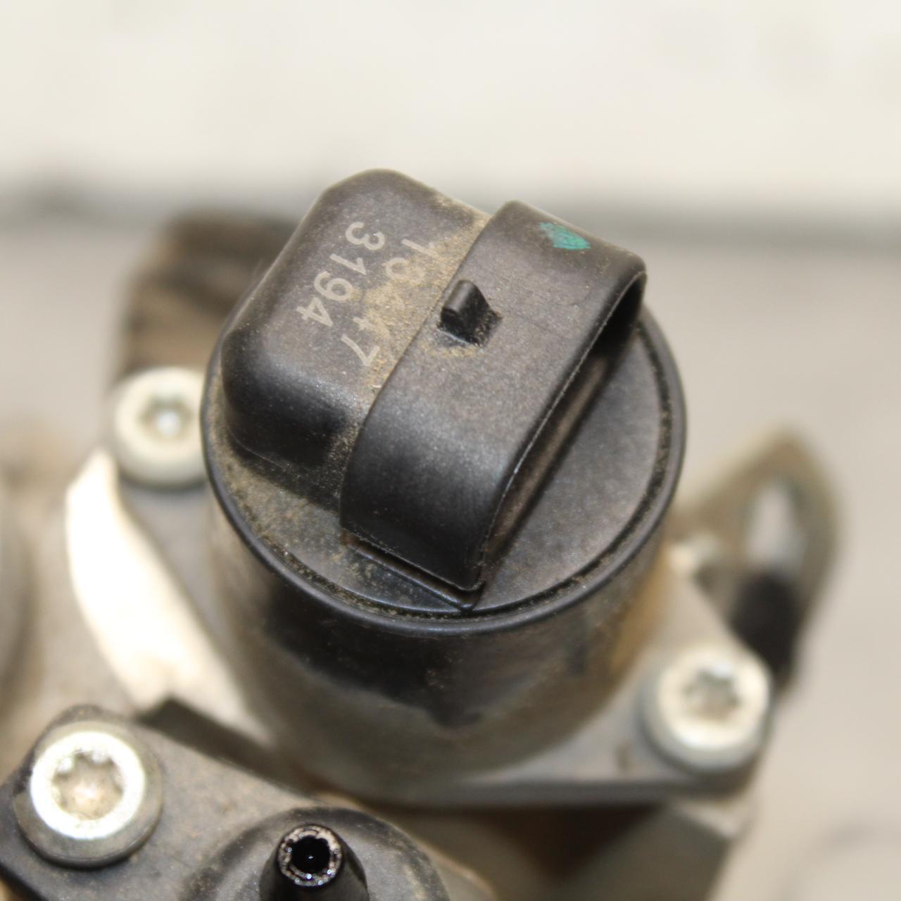 16-24 KTM 390 RC MAIN FUEL INJECTORS / THROTTLE BODIES BB648
