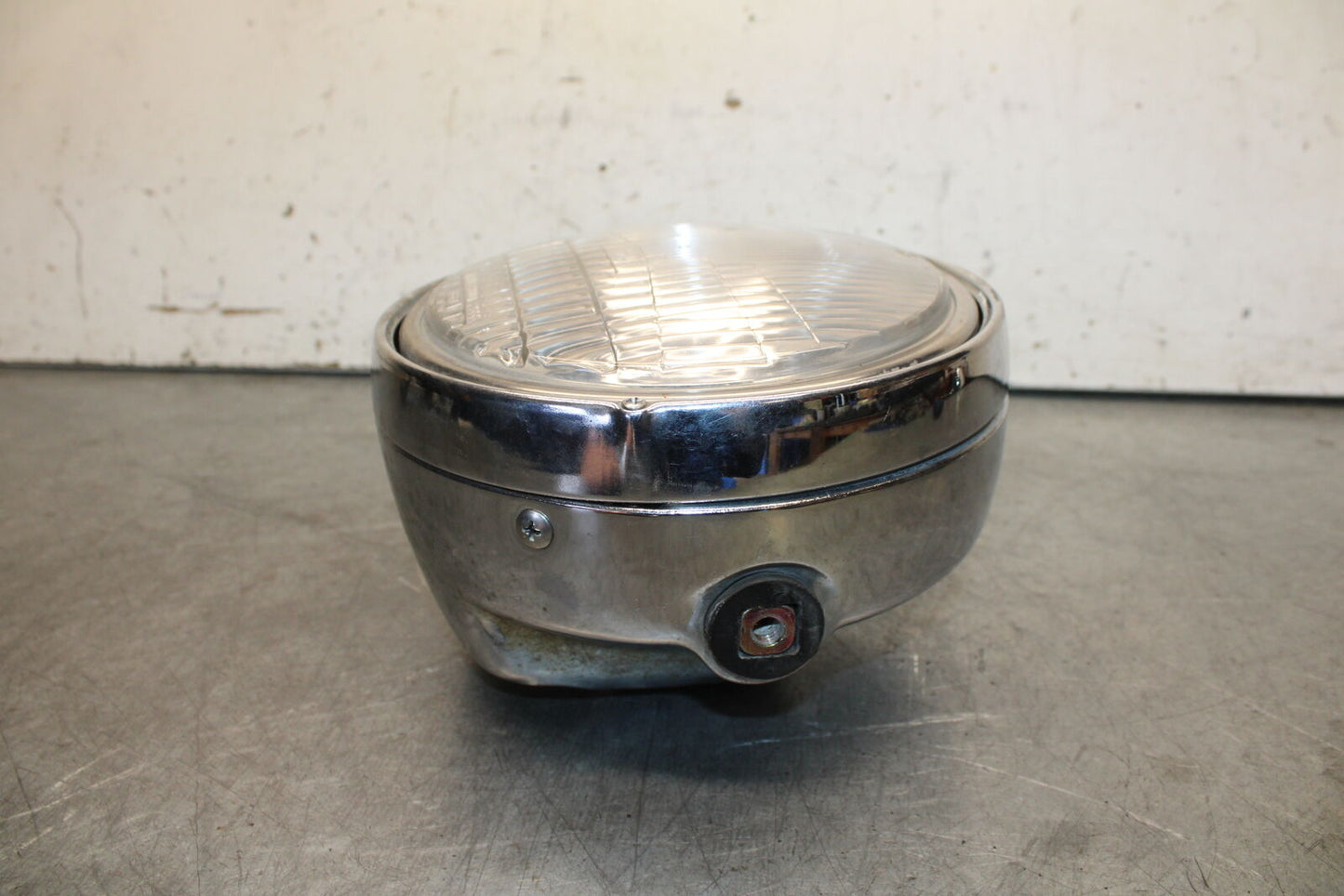 85-86 SUZUKI MADURA 1200 SINGLE HEADLIGHT HEAD LAMP LIGHT BB691