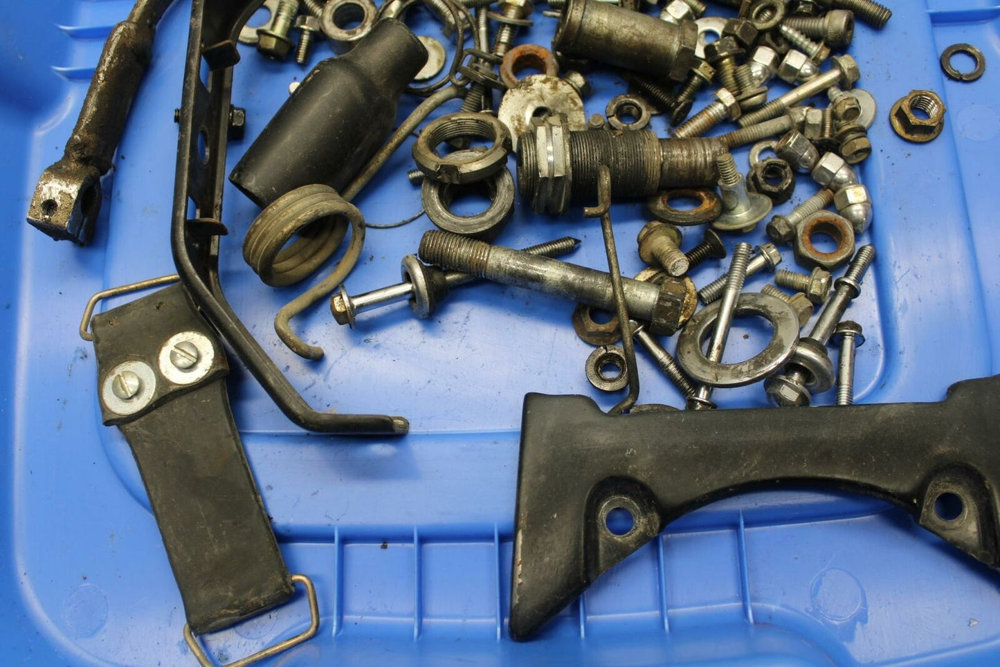 84-87 HONDA GOLDWING 1200 ENGINE MOUNTING BOLTS HARDWARE MOTOR SCREWS BB406