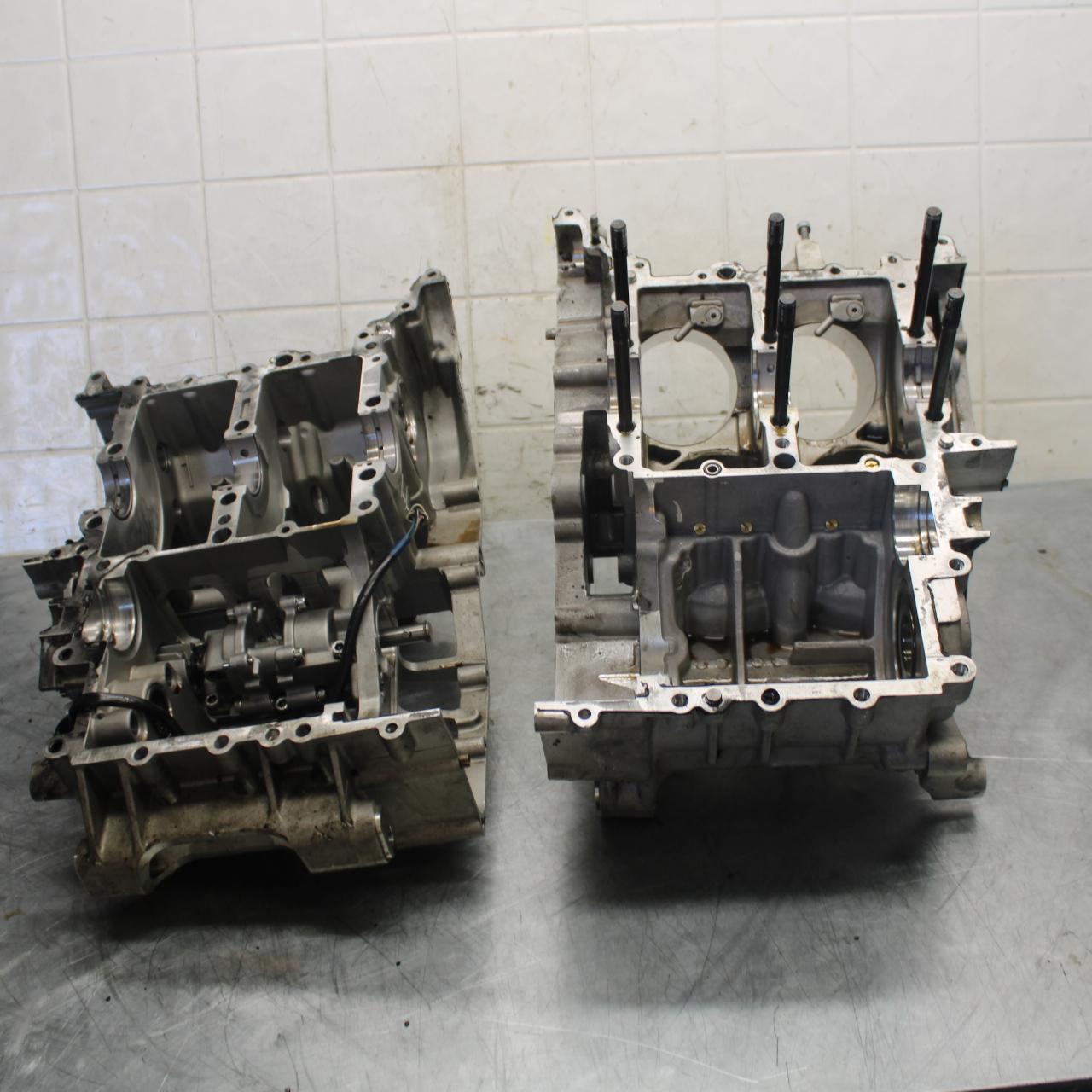 2010 Aprilia RSV1000R ENGINE MOTOR CRANKCASE CRANK CASES BLOCK BB513