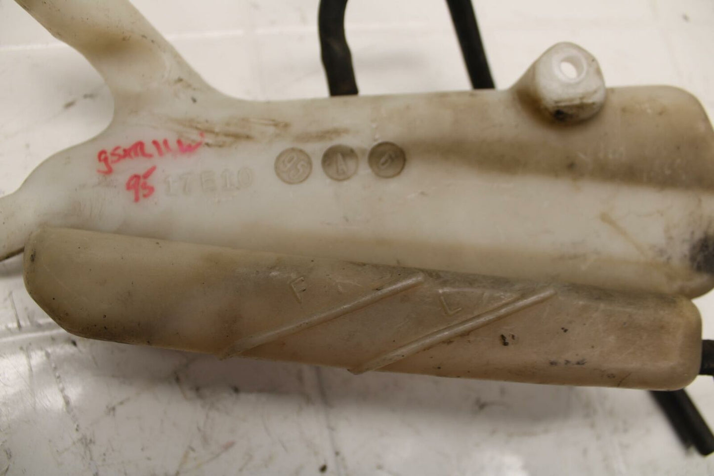 93-96 SUZUKI GSXR1100W COOLANT WATER TANK RESERVOIR BOTTLE BB12