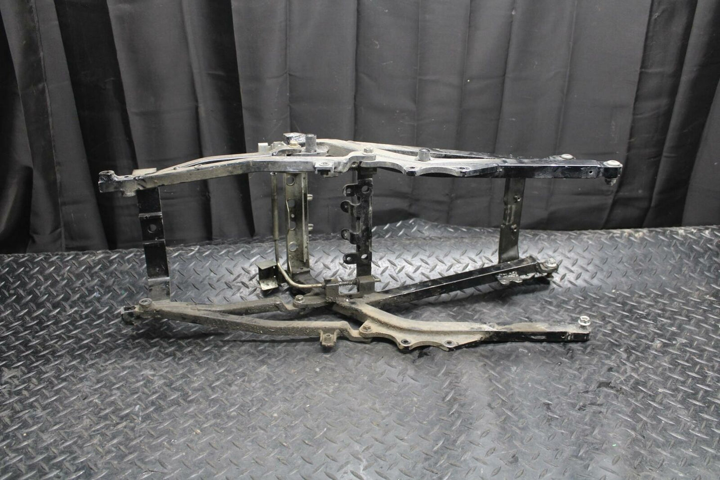 93 KAWASAKI NINJA ZX750L REAR BACK TAIL SUBFRAME SUB FRAME BB195