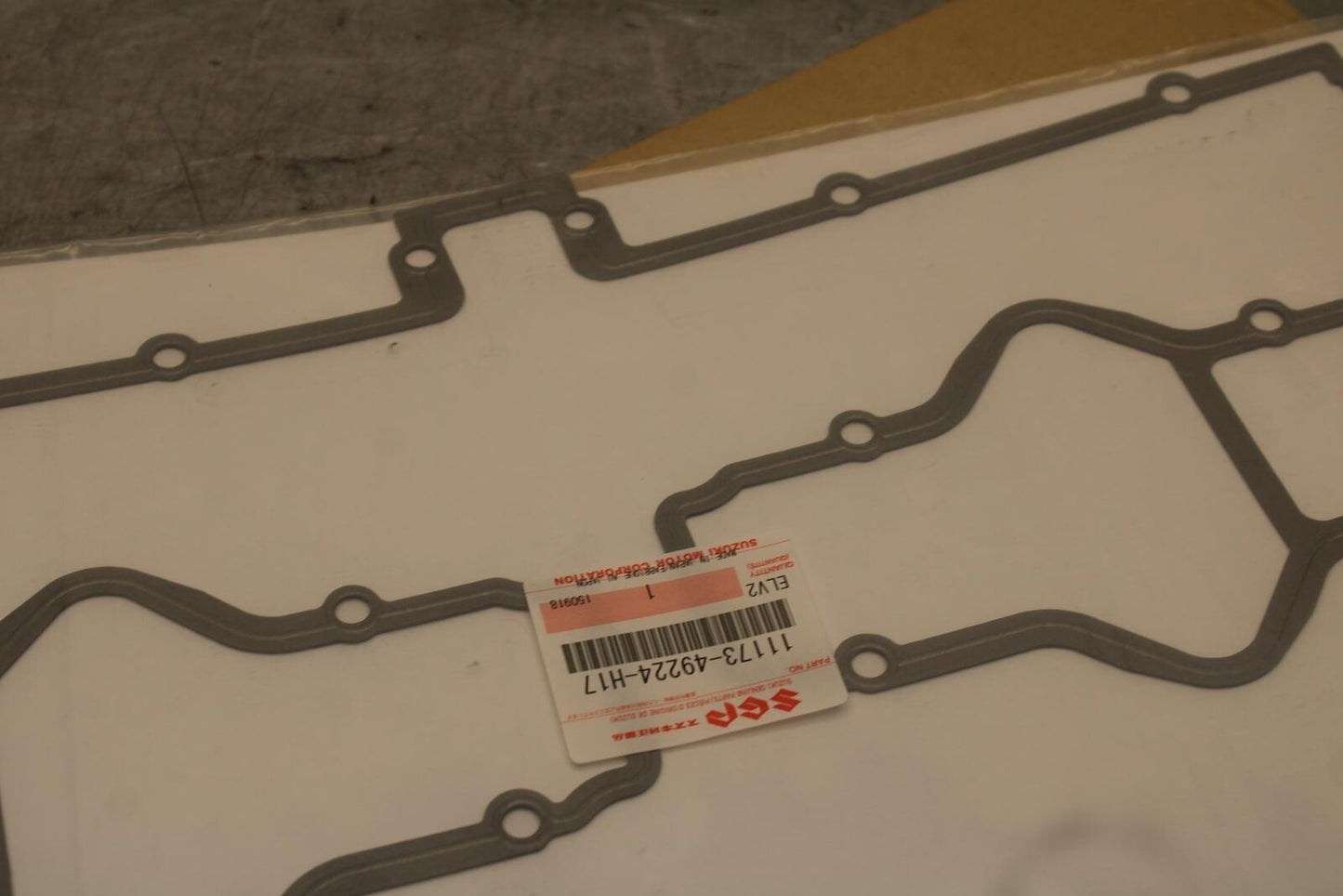 82-83 SUZUKI GS1100E ES ENGINE VALVE COVER GASKET BB630
