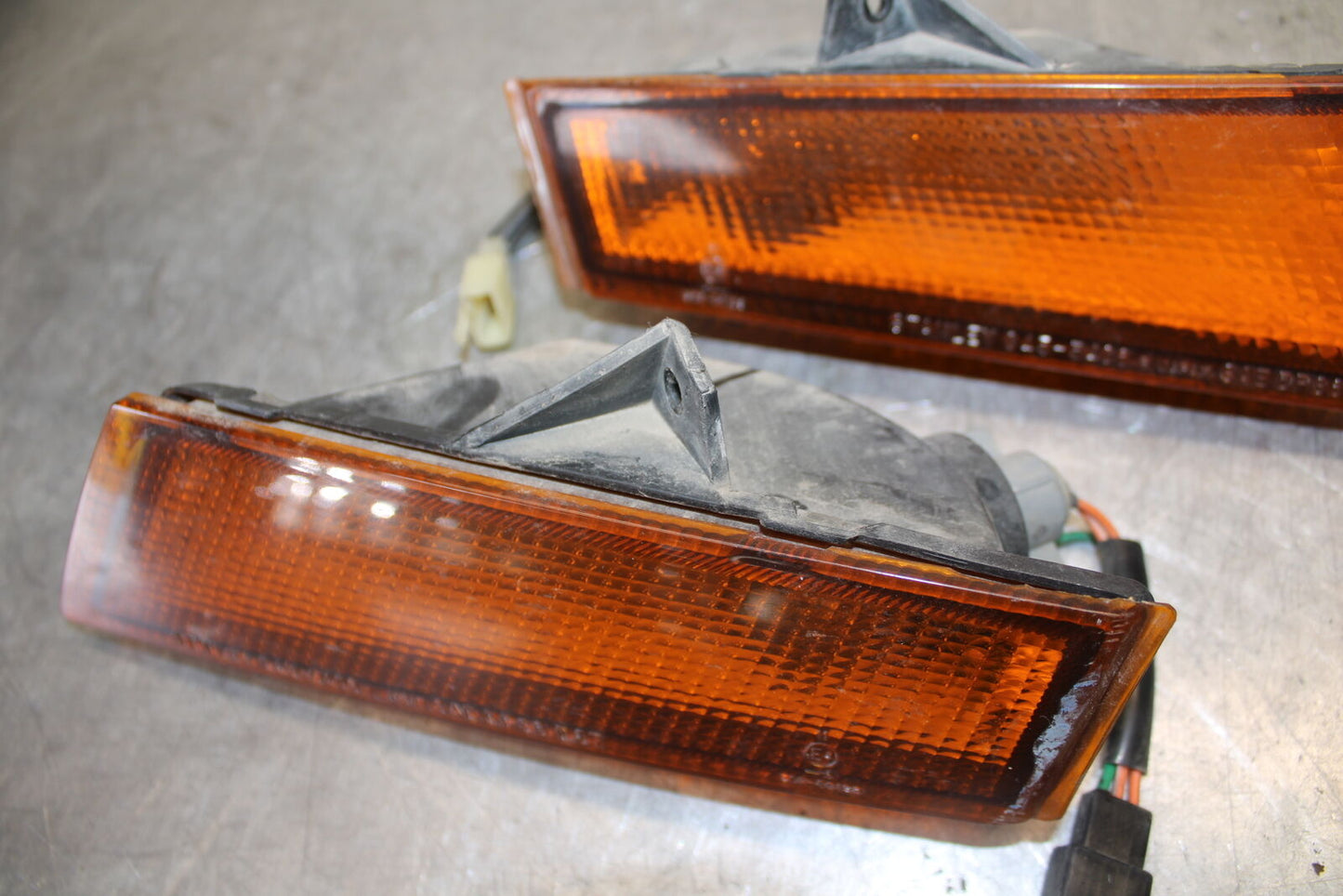 93-00 HONDA GOLDWING 1500 GL1500SE FRONT LEFT RIGHT TURN SIGNALS LIGHT BB700