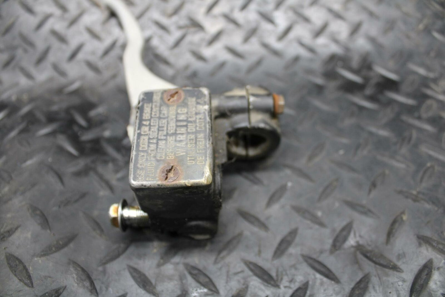 85-86 SUZUKI QUADRACER 250 FRONT BRAKE MASTER CYLINDER BB210