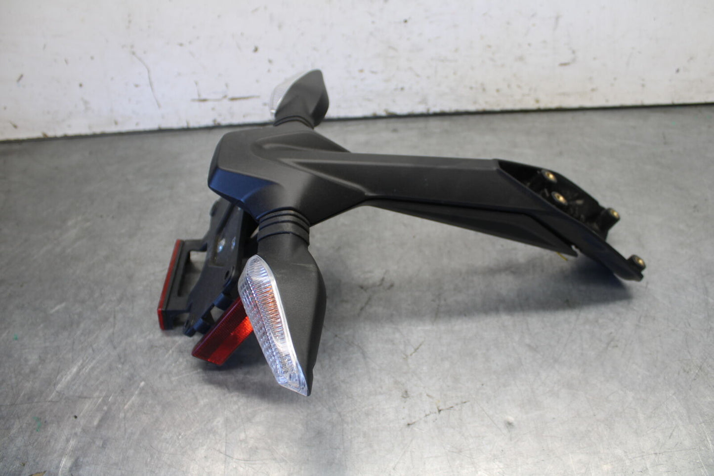 12-15 DUCATI 1199 PANIGALE REAR BACK FENDER MUD GUARD BB699