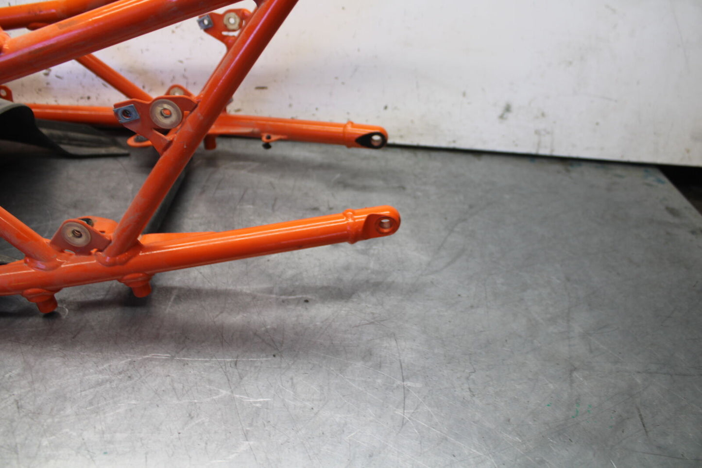 21-24 KTM 890 ADVENTURE R REAR SUBFRAME BACK SUB FRAME BB723