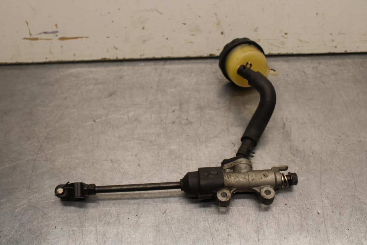 98-02 HONDA SHADOW AERO 1100 REAR BACK BRAKE MASTER CYLINDER W RESERVOIR BB106