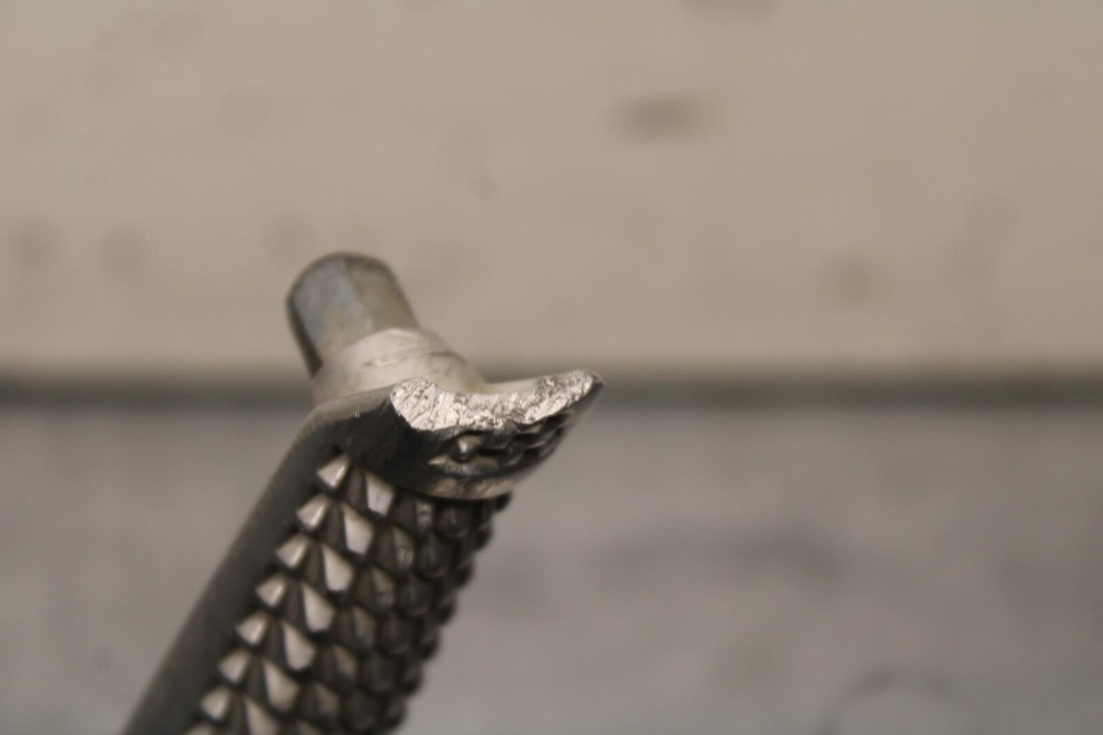 01-03 SUZUKI GSXR600 LEFT REARSET REAR SET DRIVER FOOT PEG REST STOP BB633