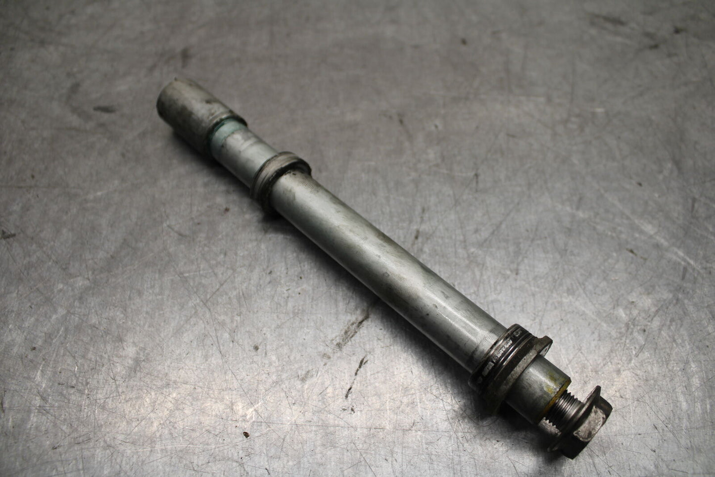 05-06 HONDA CBR600RR FRONT WHEEL RIM AXLE PIVOT BOLT BB727