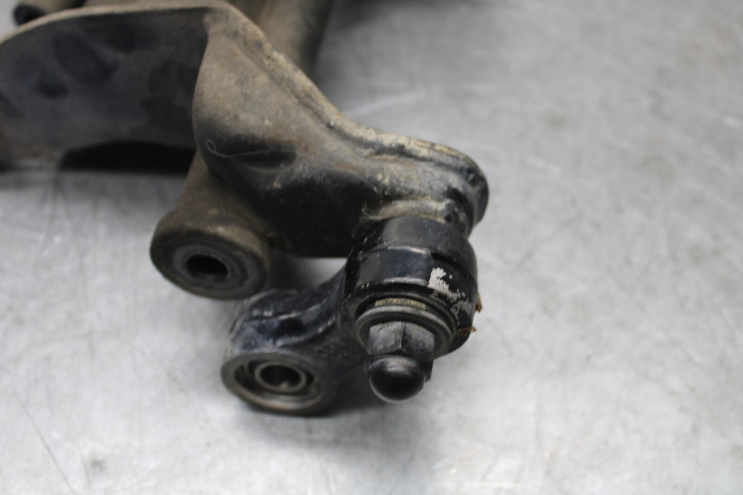 85-86 SUZUKI MADURA 1200 REAR BACK SHOCK ABSORBER MOUNT BB691